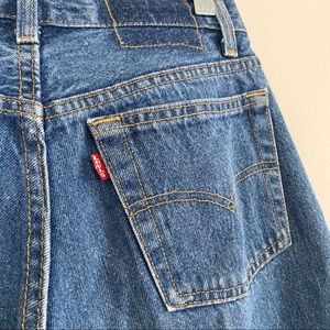 Levi’s Vintage 501 Lightwash Taper Leg High Waist High Rise Button Fly Mom Jeans